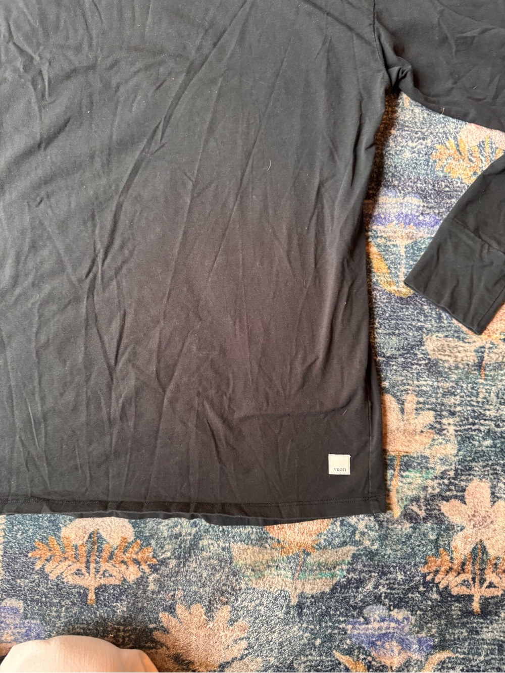 Vuori Feather Tee in Washed Black Long-Sleeve Relaxed Crew Tee - Picture 3 of 7